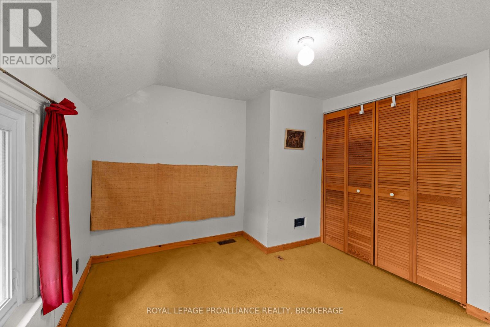 94 William Street, Kingston (Central City East), Ontario  K7L 2C5 - Photo 22 - X12515764