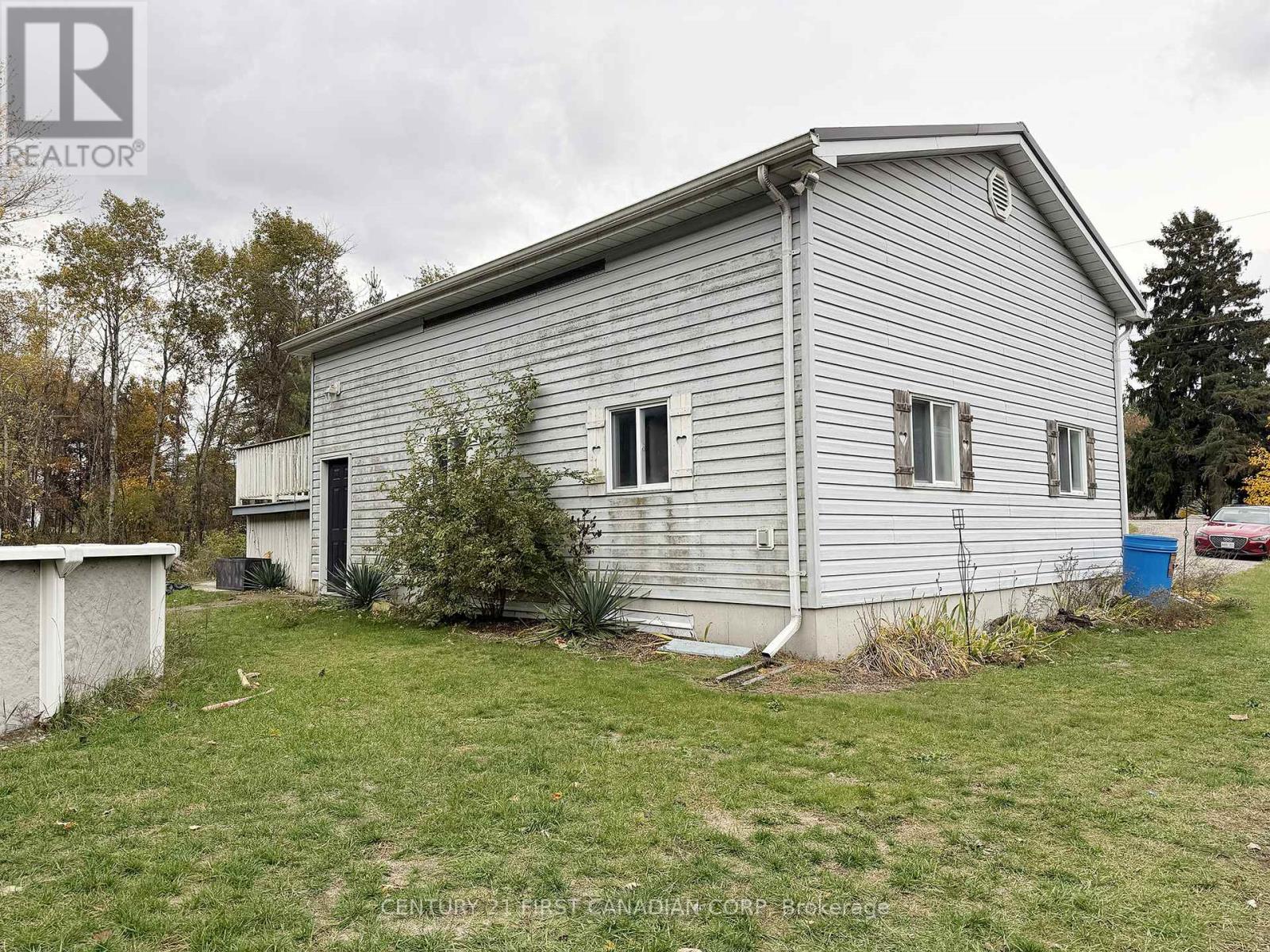 291 24 Highway W, Norfolk, Ontario N0E 1X0 - Photo 2 - X12515776
