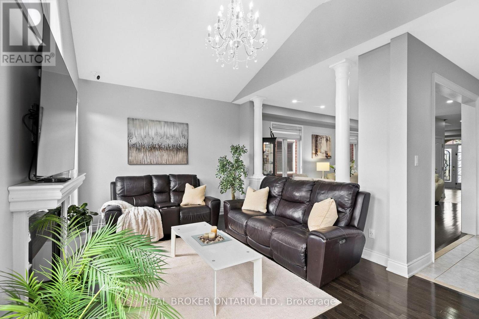 3450 Trilogy Trail S, Mississauga, Ontario  L5M 0K2 - Photo 12 - W12445791