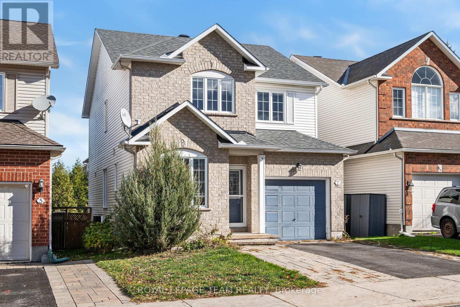 7 San Mateo Drive, Ottawa, Ontario  K2J 5B3 - Photo 3 - X12515838