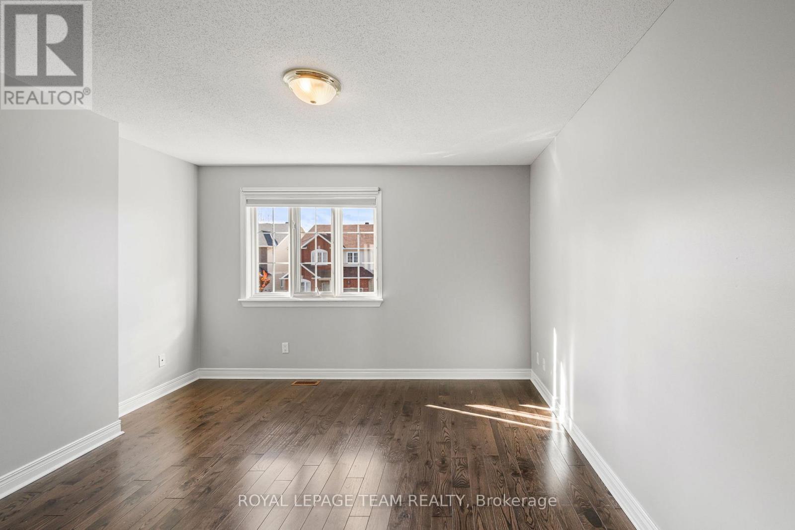 7 San Mateo Drive, Ottawa, Ontario  K2J 5B3 - Photo 32 - X12515838