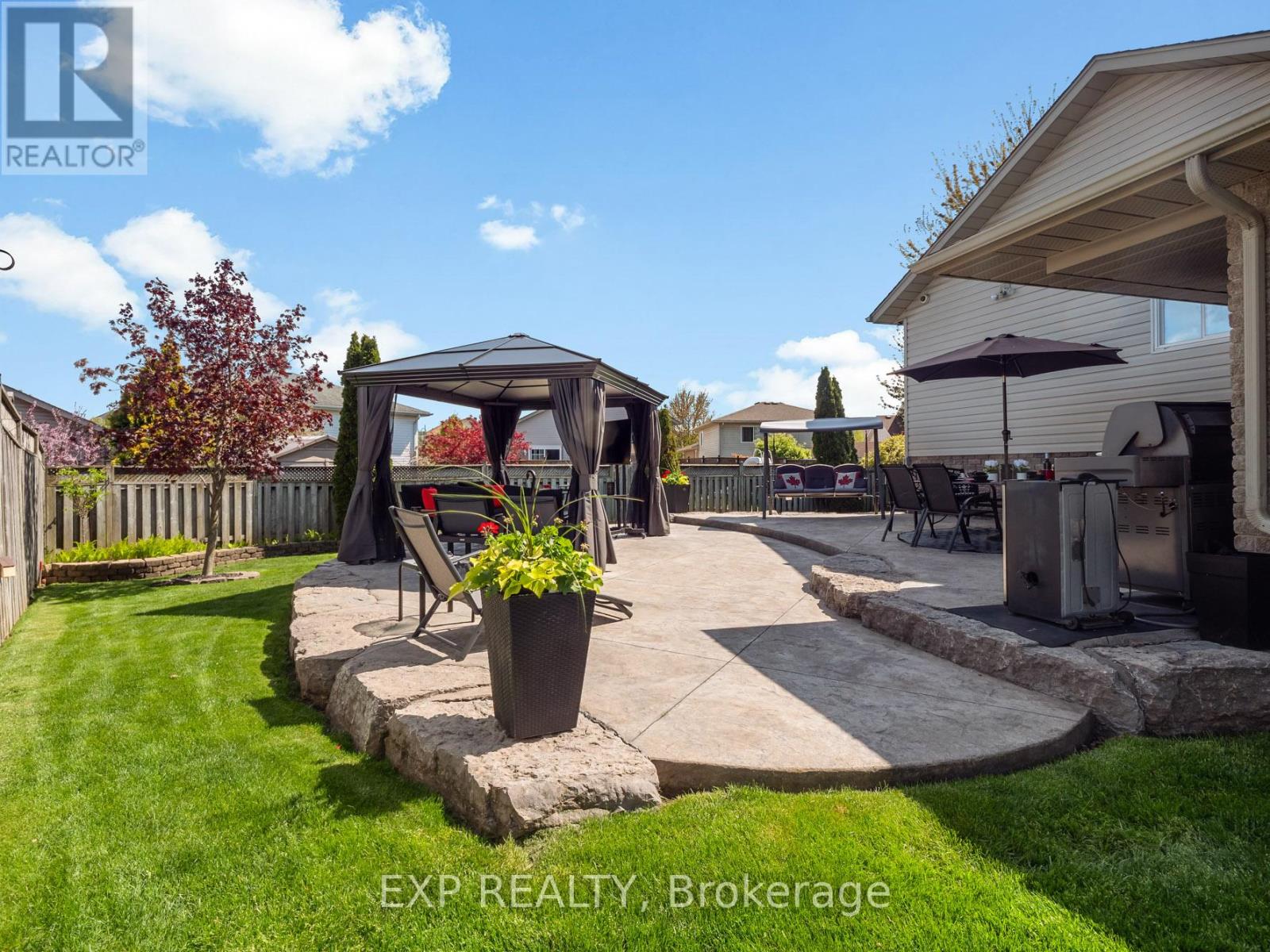 7090 Julie Drive, Niagara Falls (Forestview), Ontario  L2H 3L4 - Photo 27 - X12515770