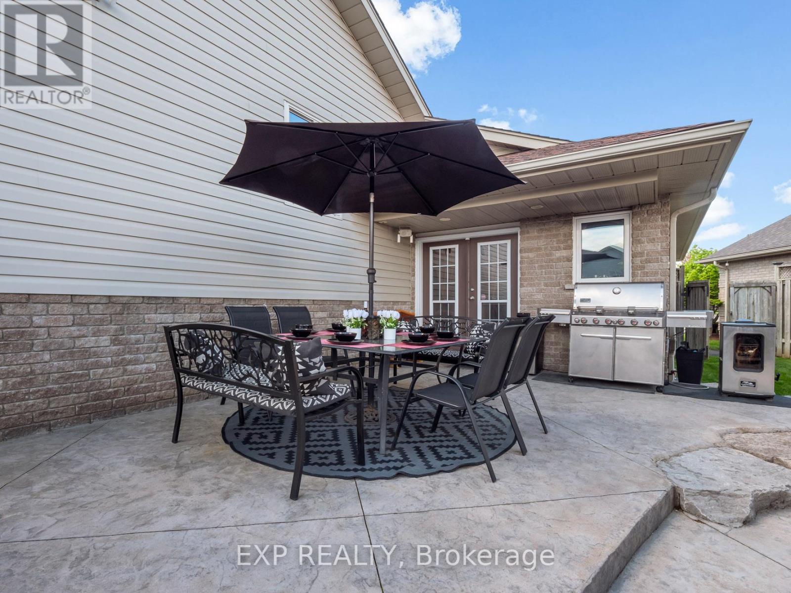 7090 Julie Drive, Niagara Falls (Forestview), Ontario  L2H 3L4 - Photo 30 - X12515770