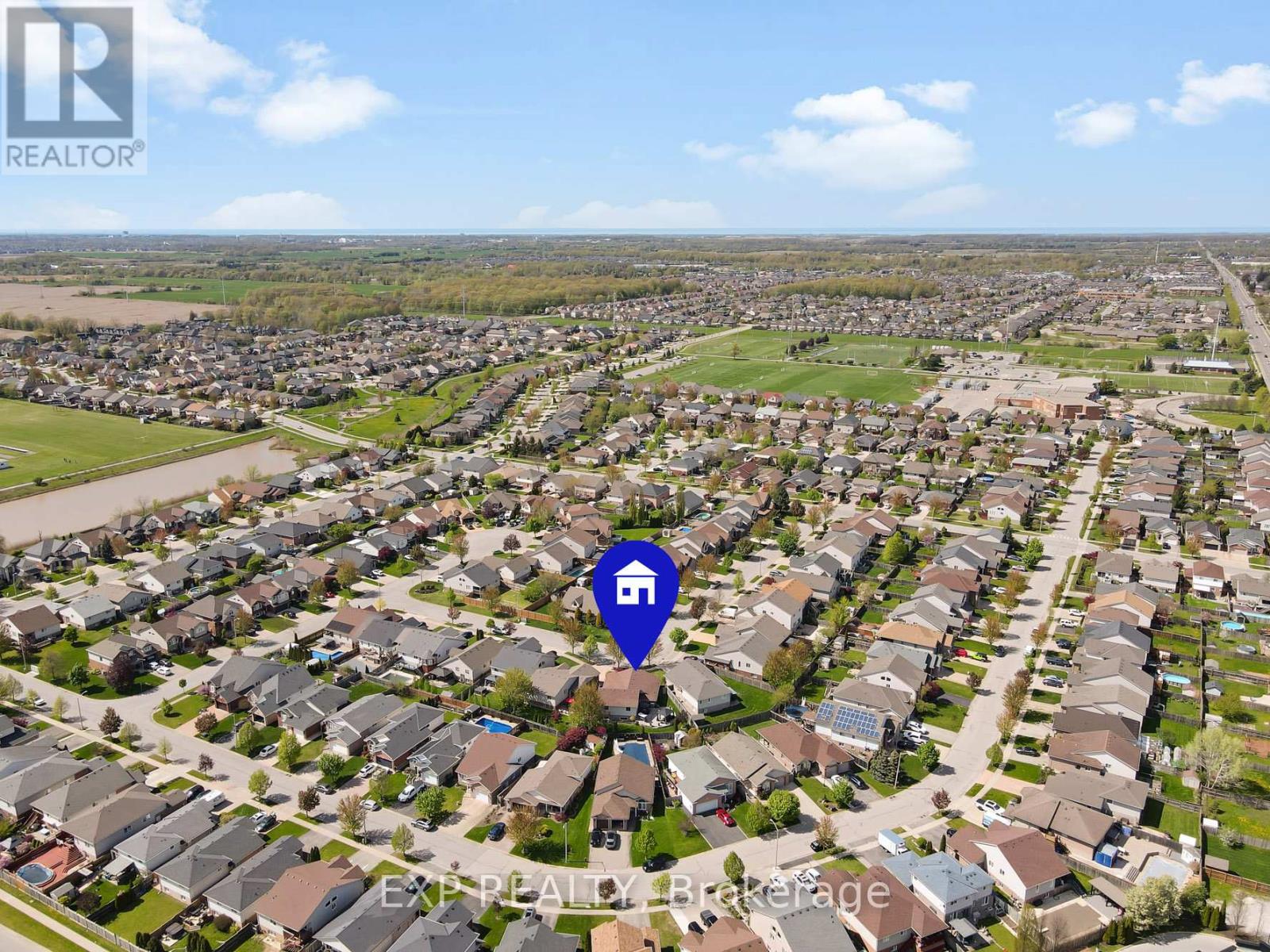 7090 Julie Drive, Niagara Falls (Forestview), Ontario  L2H 3L4 - Photo 40 - X12515770