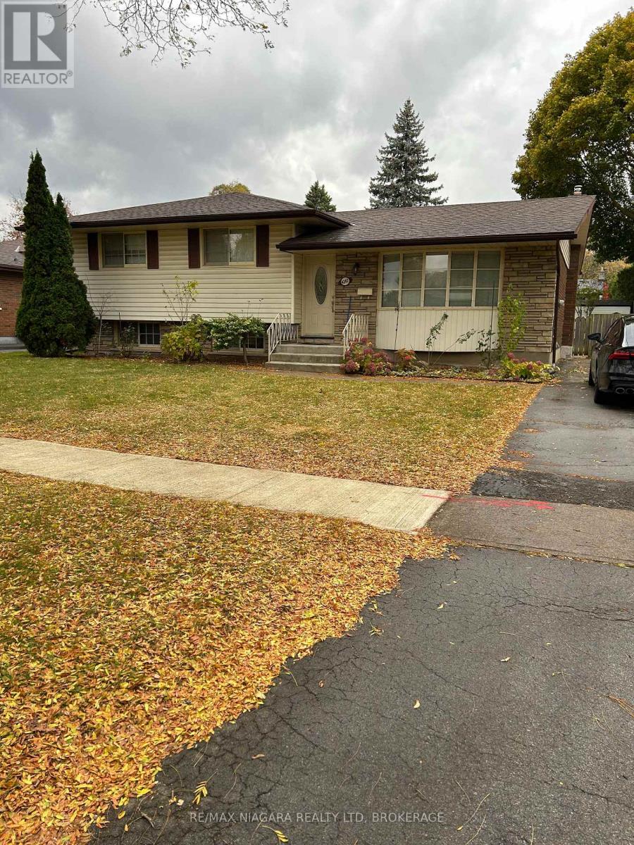 4367 Maplewood Avenue W, Niagara Falls, Ontario  L2E 5T6 - Photo 1 - X12515792