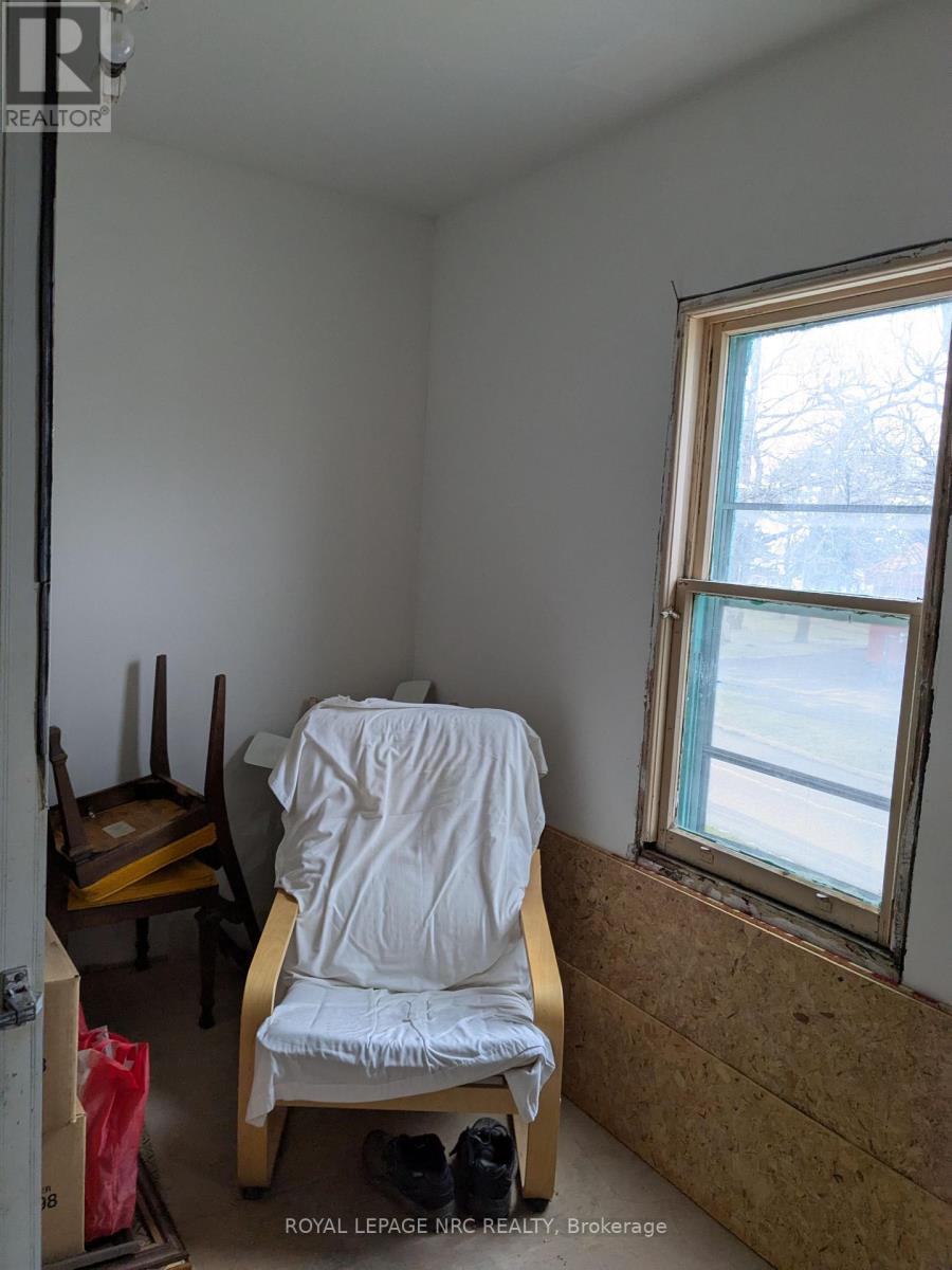 4742 Epworth Circle, Niagara Falls (Downtown), Ontario  L2E 1C9 - Photo 24 - X12515802