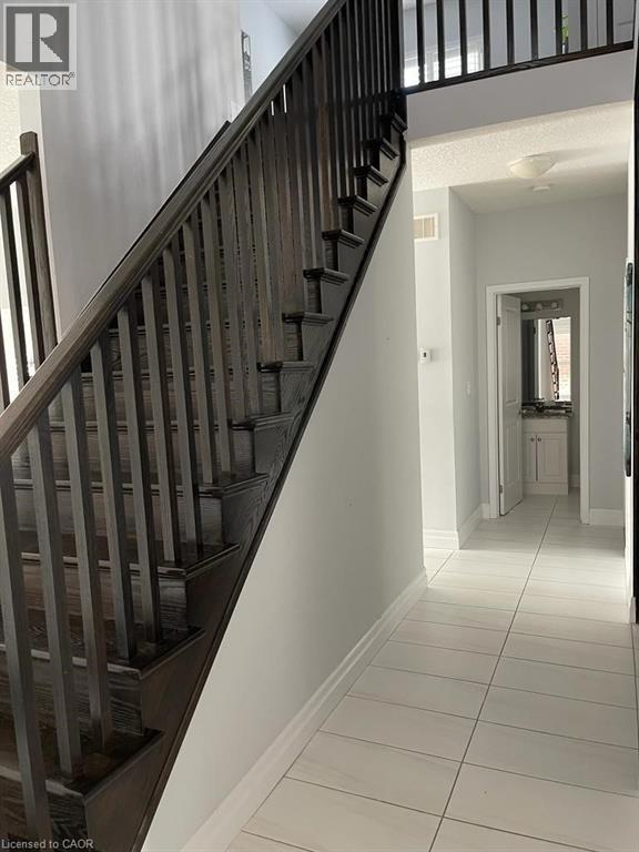 296 Countrystone Crescent Unit# Upper, Kitchener, Ontario N2N 3S2 - Photo 4 - 40785991