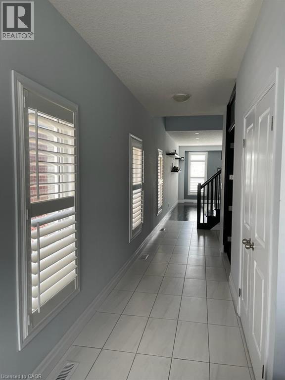 296 Countrystone Crescent Unit# Upper, Kitchener, Ontario N2N 3S2 - Photo 2 - 40785991