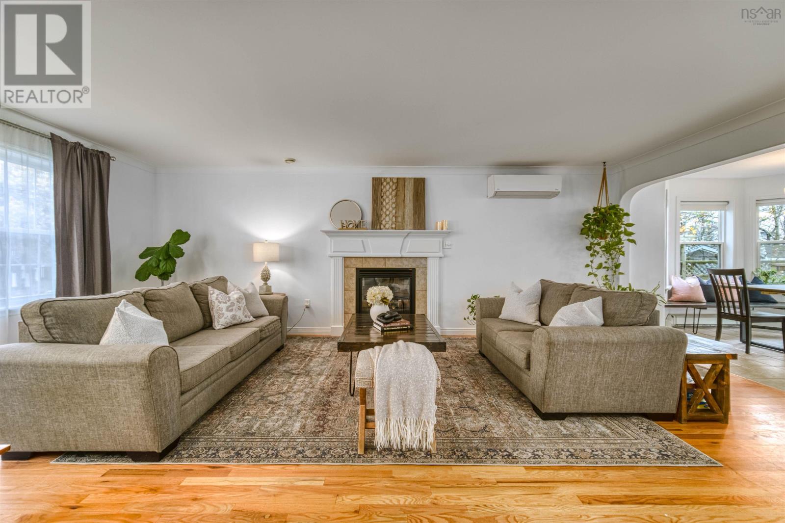 Property at 208 Oceanview Drive image 2