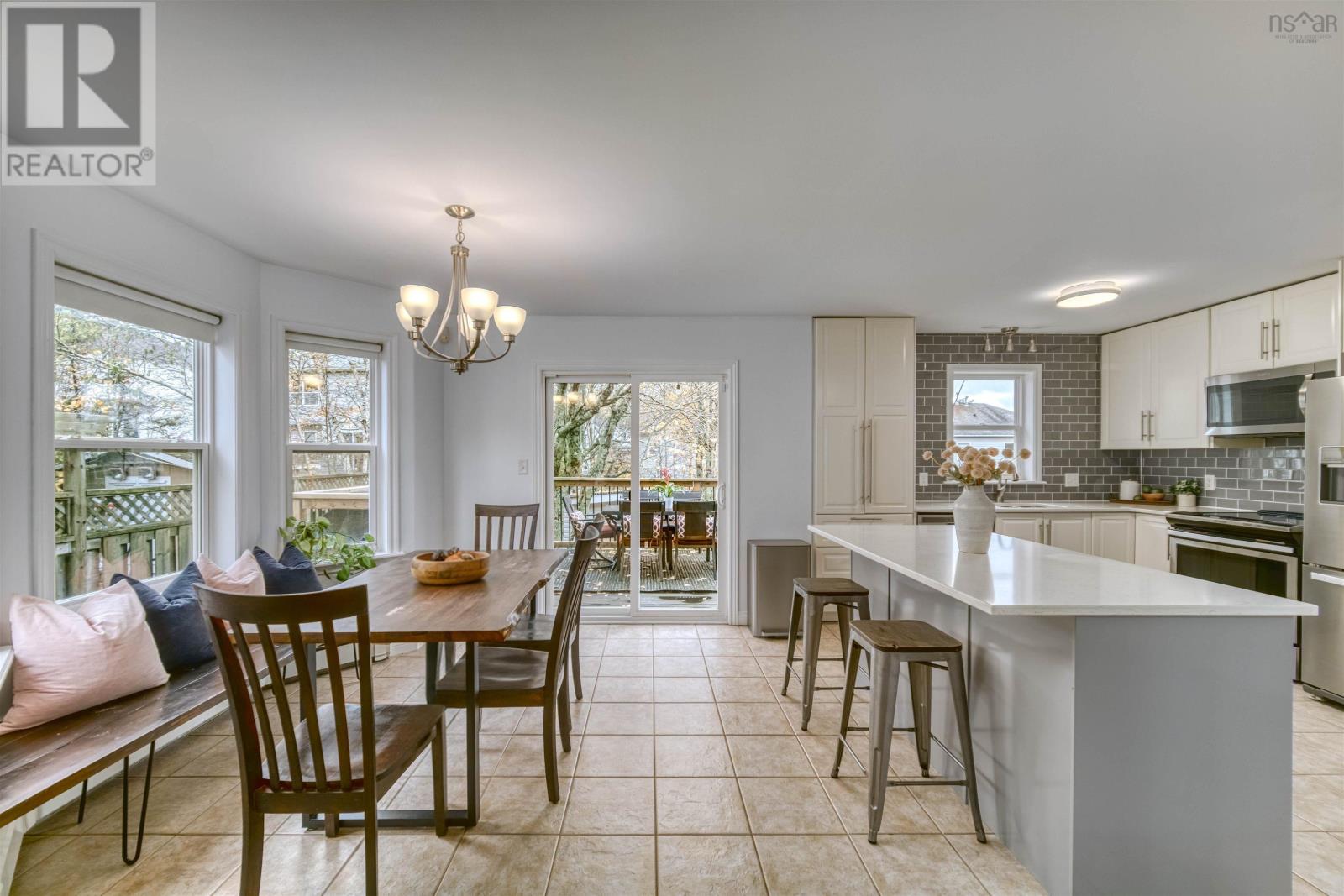 Property at 208 Oceanview Drive image 5