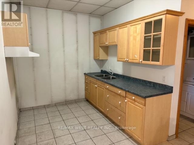 2 - 69 Healey Road, Caledon, Ontario  L7E 5A4 - Photo 11 - W12481571