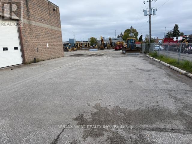 2 - 69 Healey Road, Caledon, Ontario  L7E 5A4 - Photo 6 - W12481571