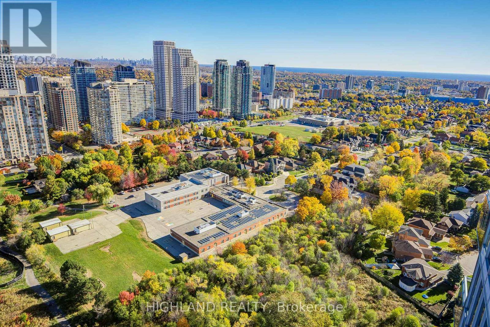 3105 - 223 Webb Drive, Mississauga, Ontario L5B 0E8 - Photo 9 - W12515462