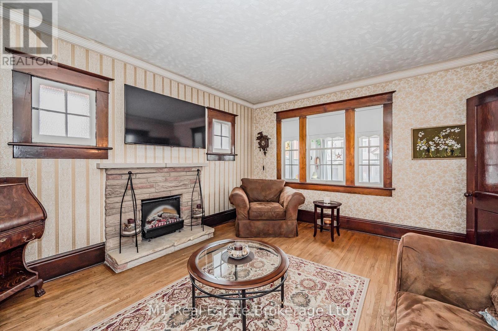 33 Verney Street, Guelph, Ontario  N1H 1N5 - Photo 12 - X12515778