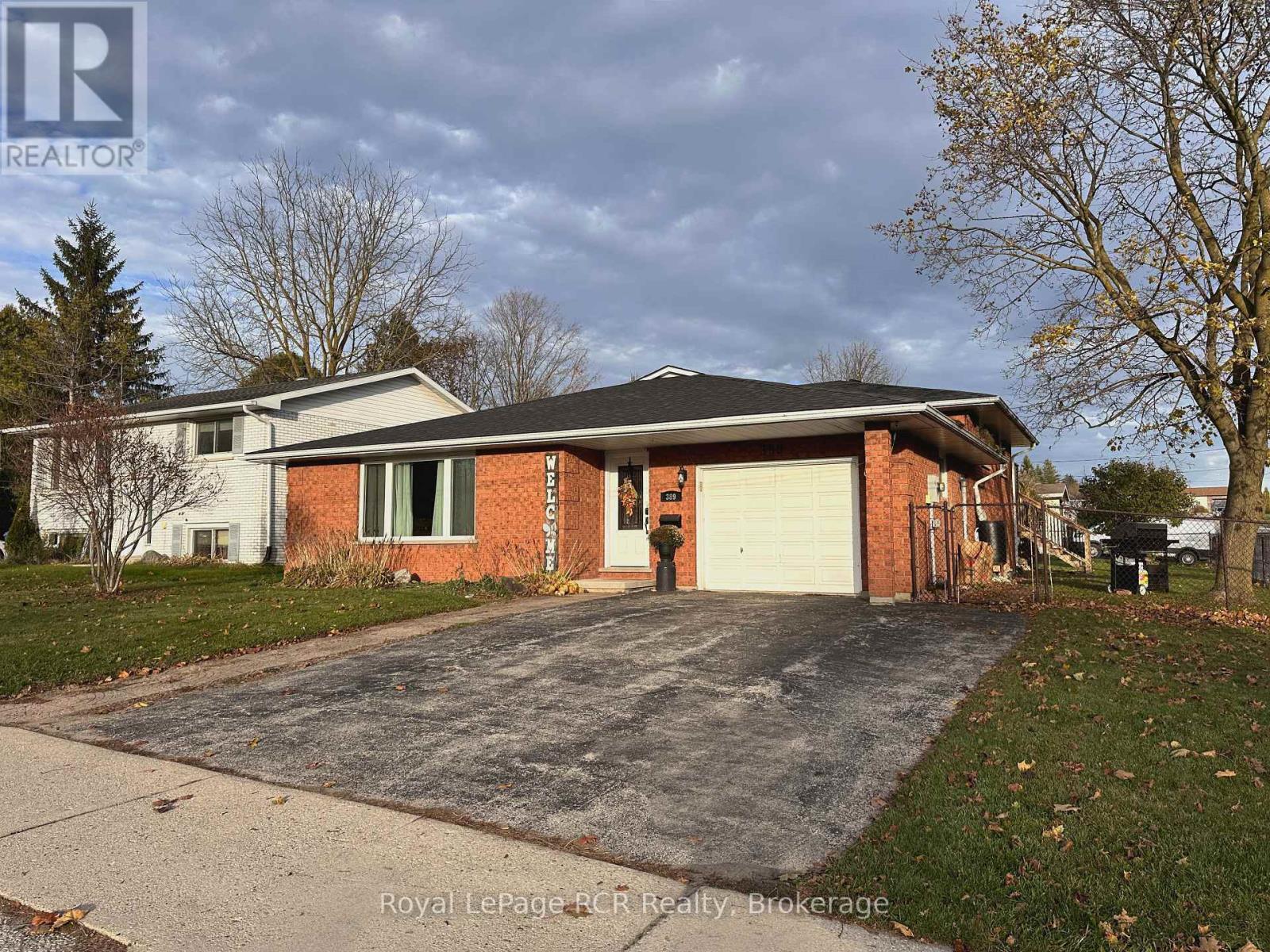 389 17TH AVENUE, Hanover, Ontario