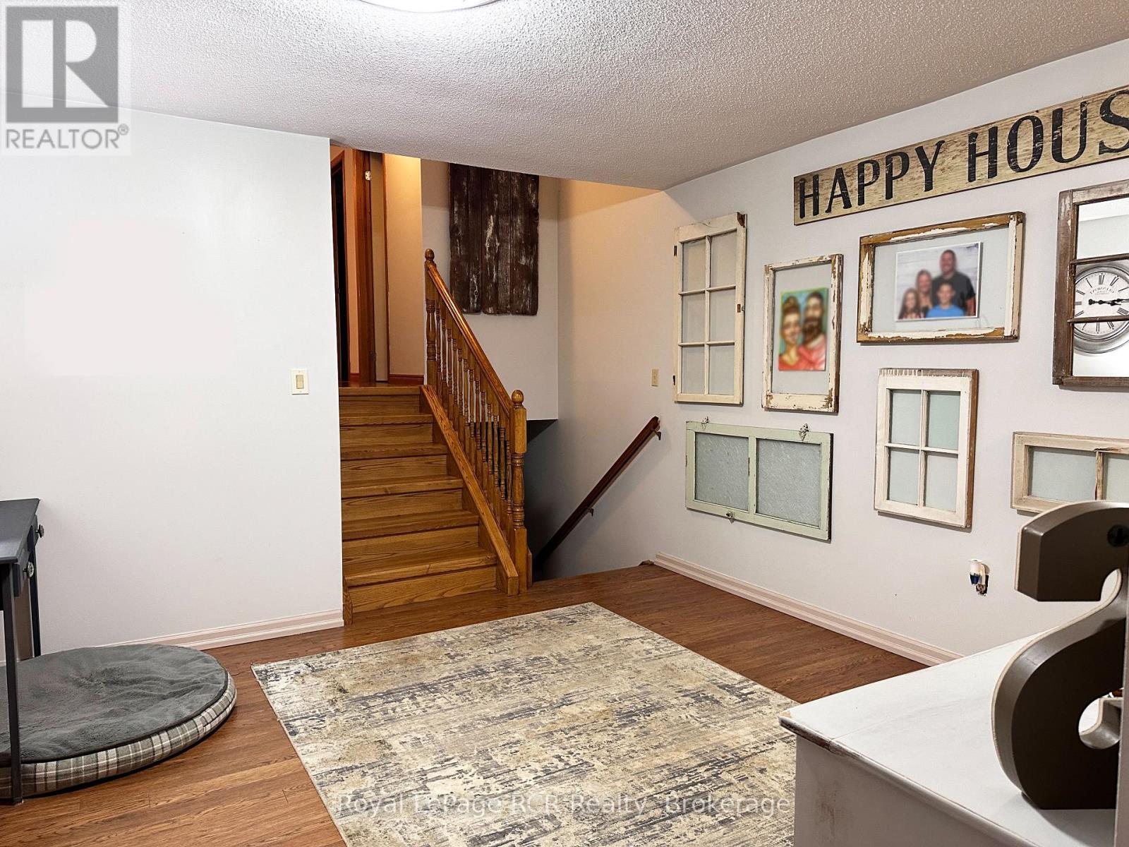 389 17th Avenue, Hanover, Ontario  N4N 3A2 - Photo 12 - X12515784