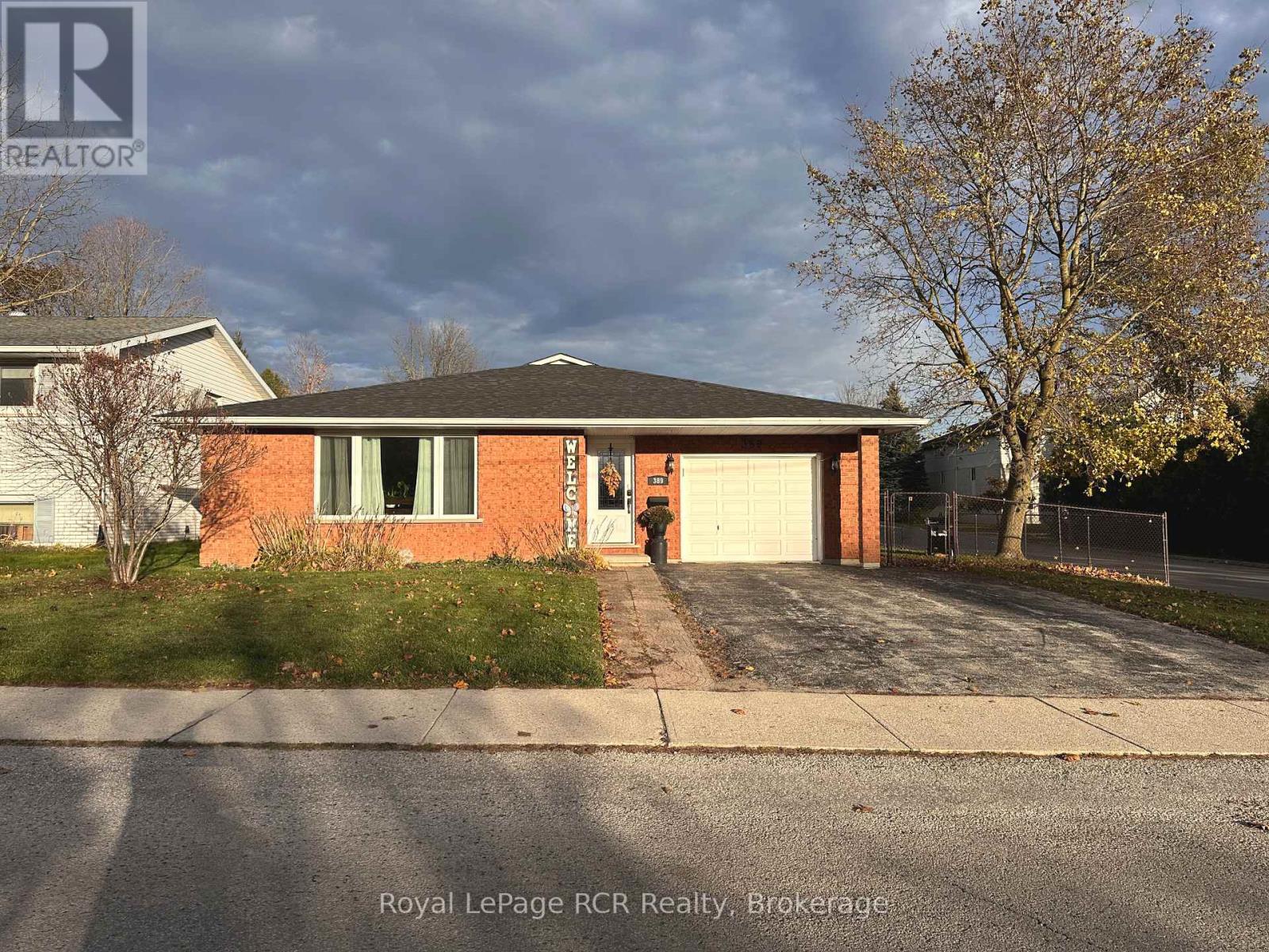 389 17th Avenue, Hanover, Ontario  N4N 3A2 - Photo 2 - X12515784