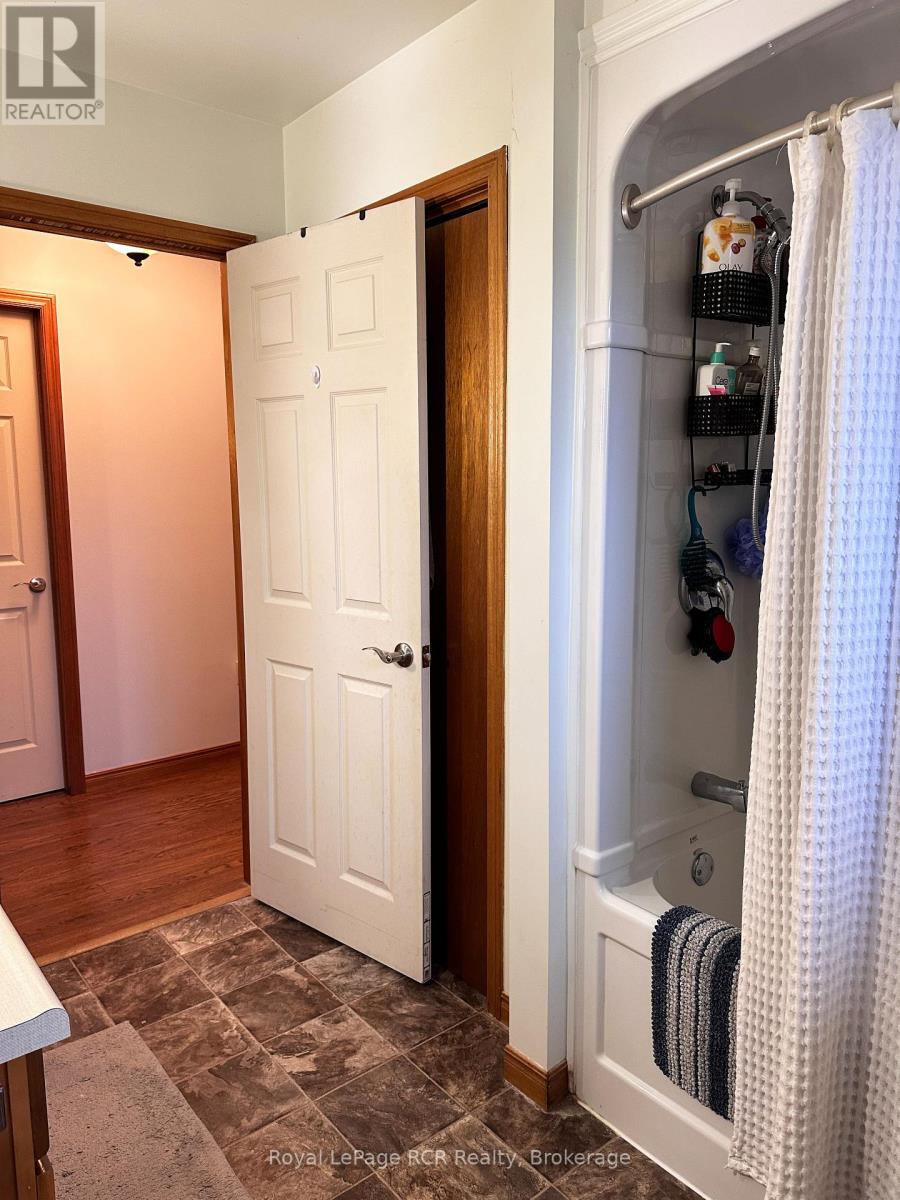 389 17th Avenue, Hanover, Ontario  N4N 3A2 - Photo 29 - X12515784