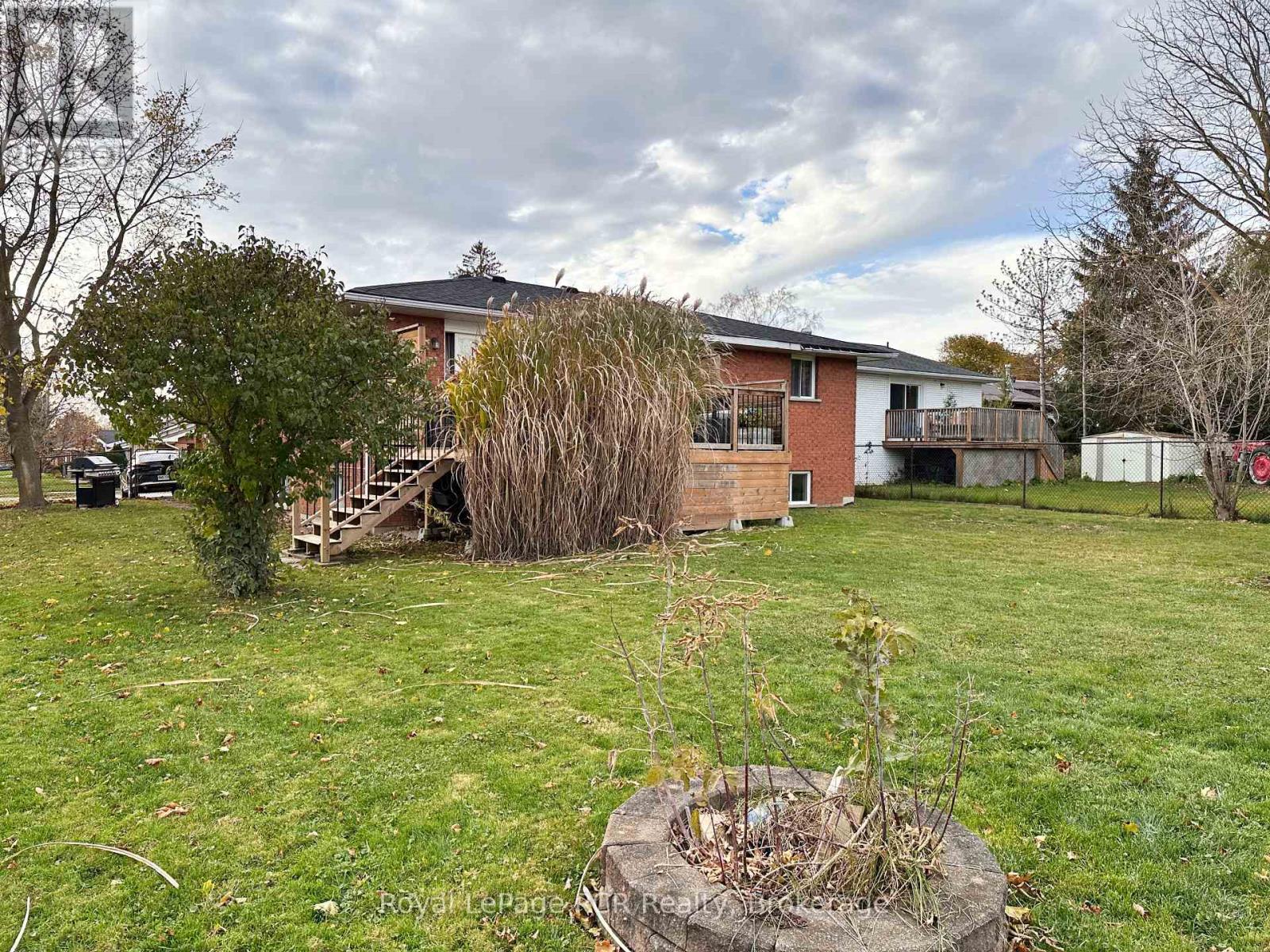 389 17th Avenue, Hanover, Ontario  N4N 3A2 - Photo 6 - X12515784