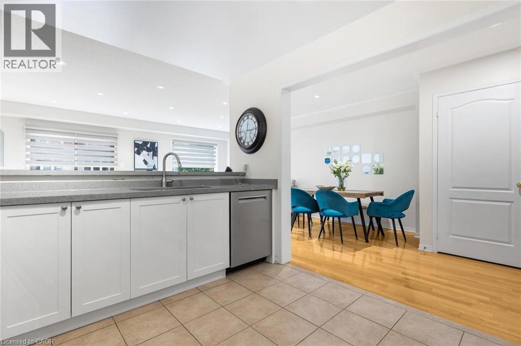 3962 Stardust Drive, Mississauga, Ontario  L5M 8A5 - Photo 12 - 40785843