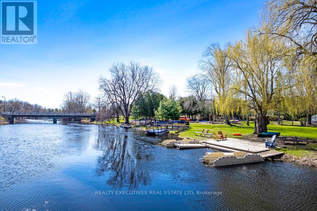 21 Craig Street, Perth, Ontario  K7H 1X8 - Photo 2 - X12084487