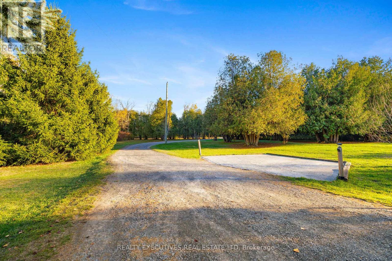 10295 Shaw Road, North Dundas, Ontario  K0E 1S0 - Photo 15 - X12497002