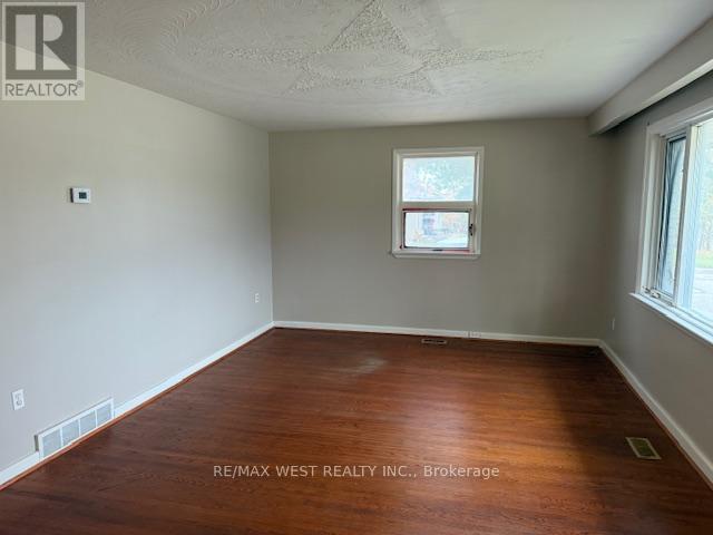 13576 Coleraine Drive, Caledon, Ontario L7E 2M5 - Photo 6 - W12456527