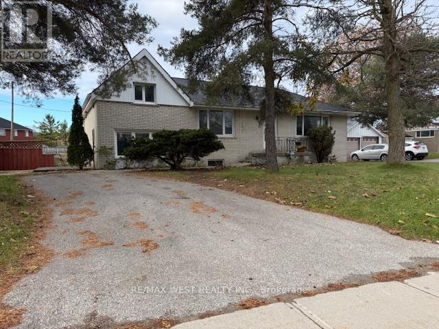 13576 Coleraine Drive, Caledon, Ontario L7E 2M5 - Photo 2 - W12456527