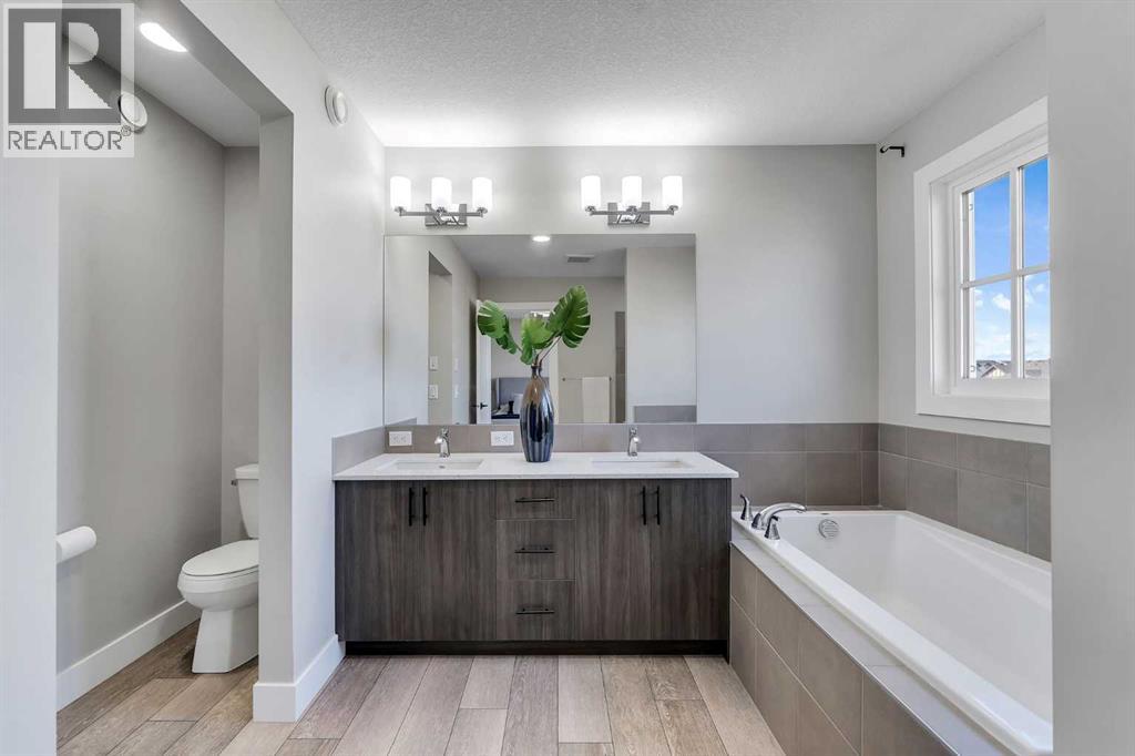 1209 Chinook Gate Bay Sw, Airdrie, Alberta  T4B 5J2 - Photo 25 - A2256671