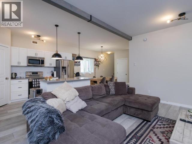 16-92 Iskoot Crescent, Whitehorse, Yukon Y1A 0P9 - Photo 8 - 16932