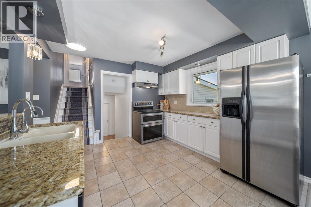 212 Cameron Street, St Clair, Ontario N0N 1G0 - Photo 11 - 25028081