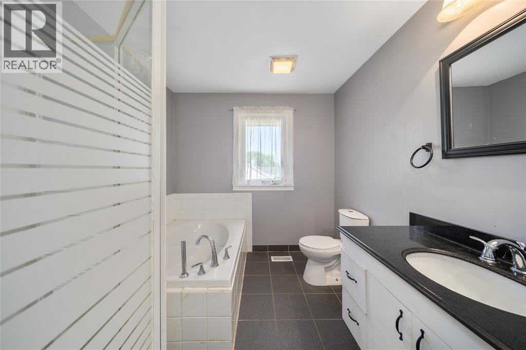 212 Cameron Street, St Clair, Ontario N0N 1G0 - Photo 16 - 25028081