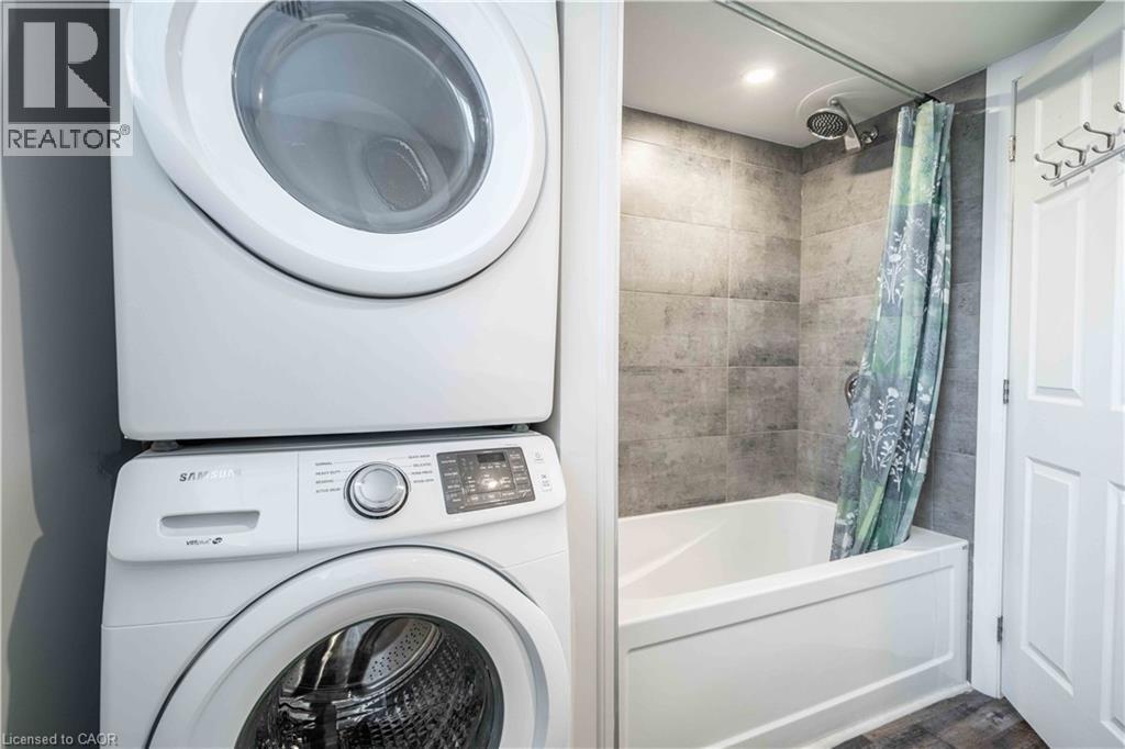 4 Starlight Court Unit# Lower, Hamilton, Ontario  L8K 4C8 - Photo 18 - 40785939