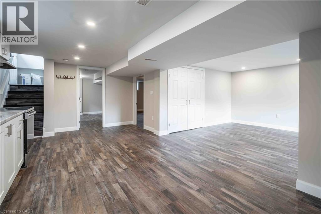 4 Starlight Court Unit# Lower, Hamilton, Ontario  L8K 4C8 - Photo 11 - 40785939