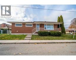 4 STARLIGHT Court Unit# Lower, Hamilton, Ontario