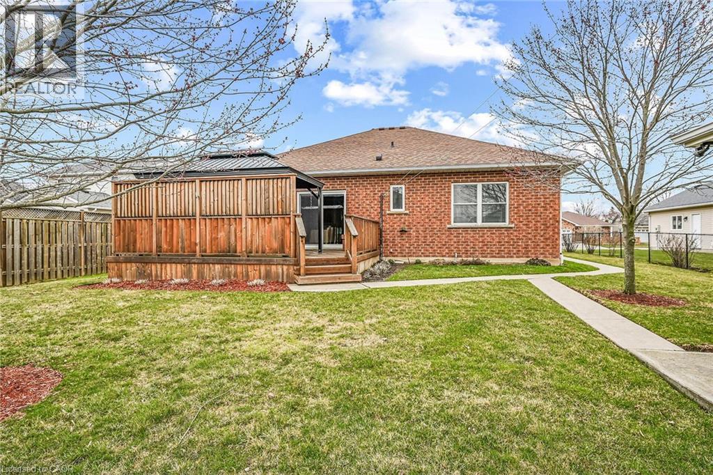 20 Oak Crescent, Hagersville, Ontario  N0A 1H0 - Photo 2 - 40786123