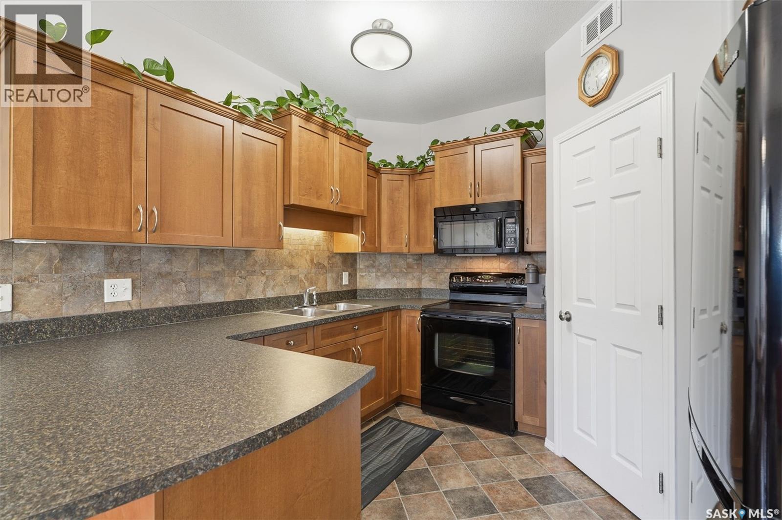 138 615 Stensrud Road, Saskatoon, Saskatchewan  S7W 0A2 - Photo 5 - SK022415