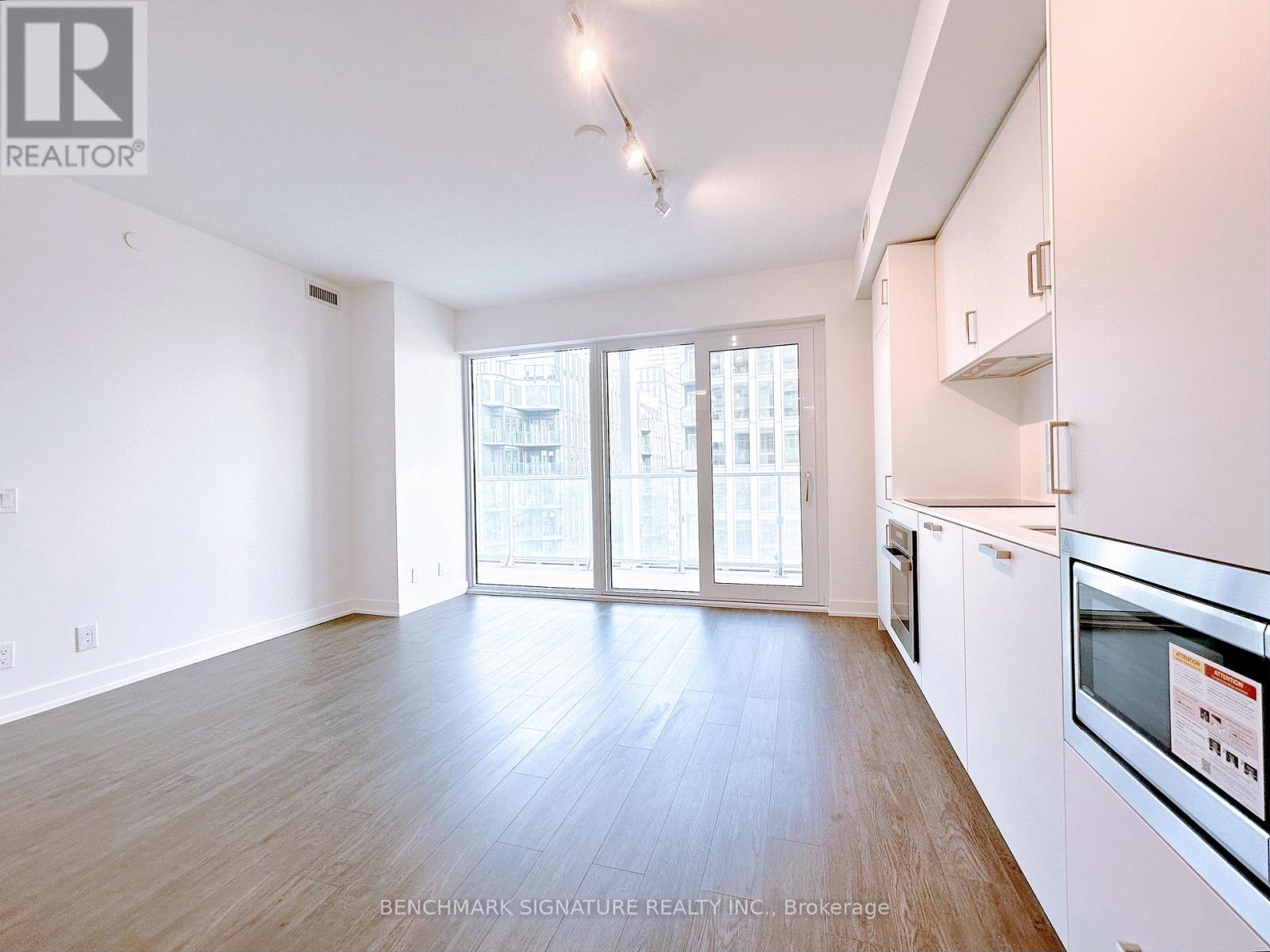 2801 - 88 Queen Street E, Toronto, Ontario  M5C 0B6 - Photo 2 - C12515756