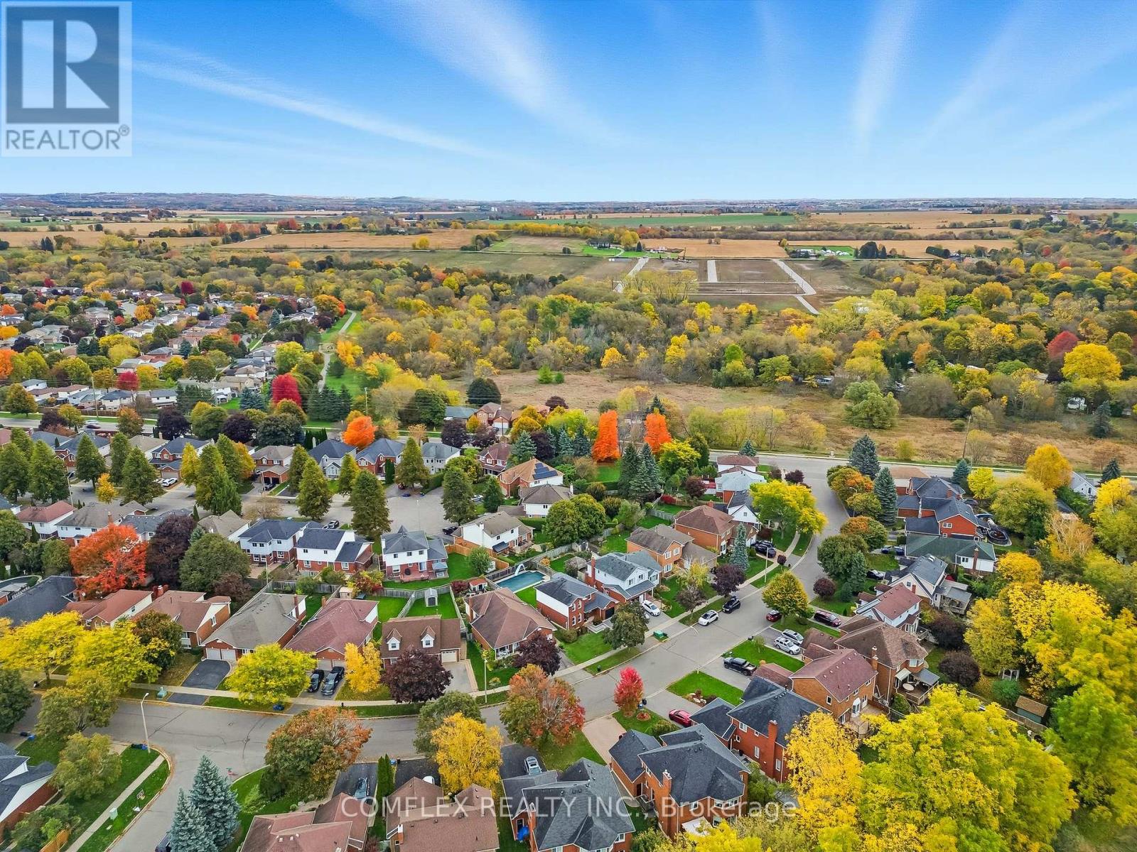 16 Orchard Park Drive, Clarington, Ontario  L1C 4E2 - Photo 4 - E12515762