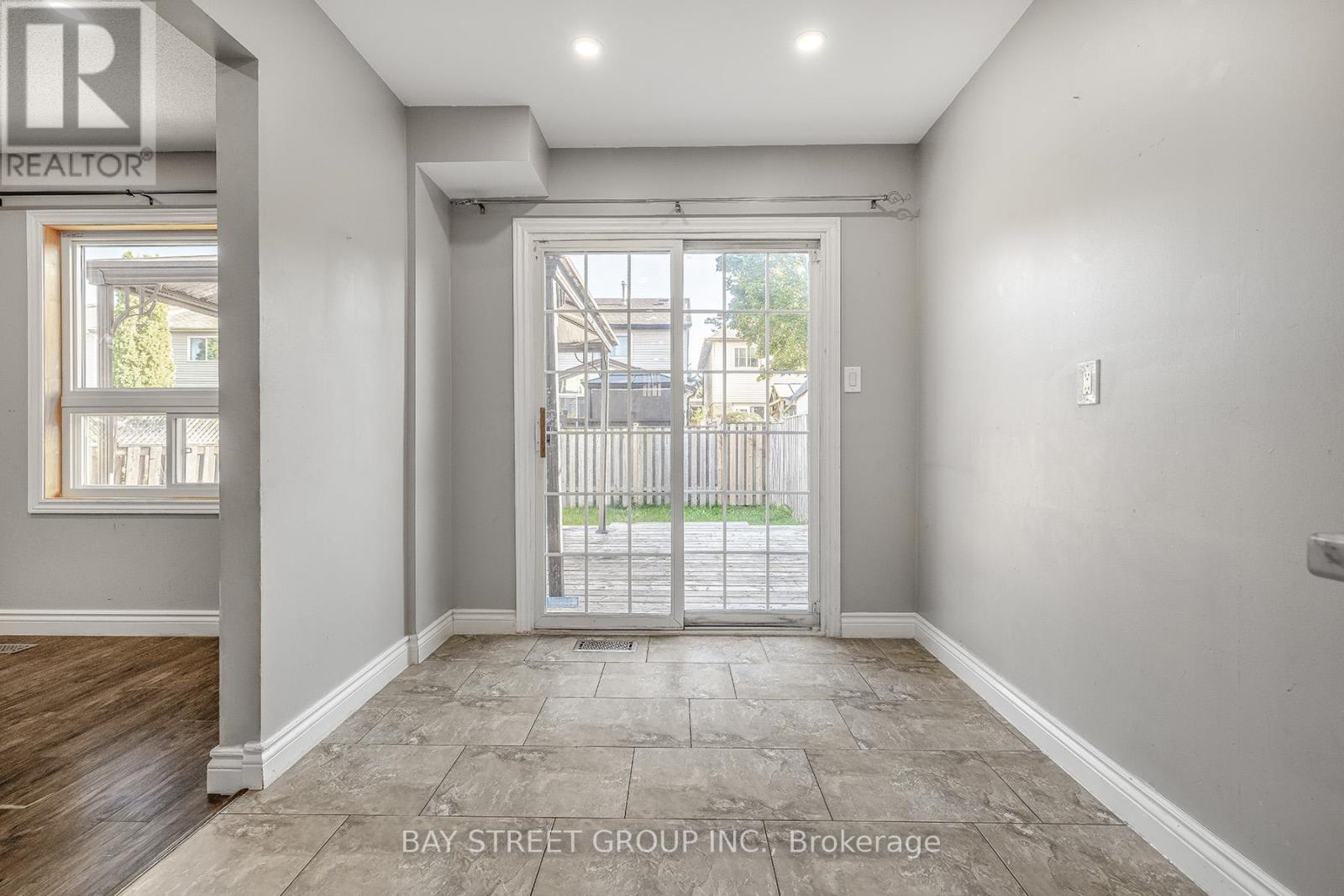 17 Carr Drive, Ajax, Ontario  L1T 3E2 - Photo 4 - E12515806