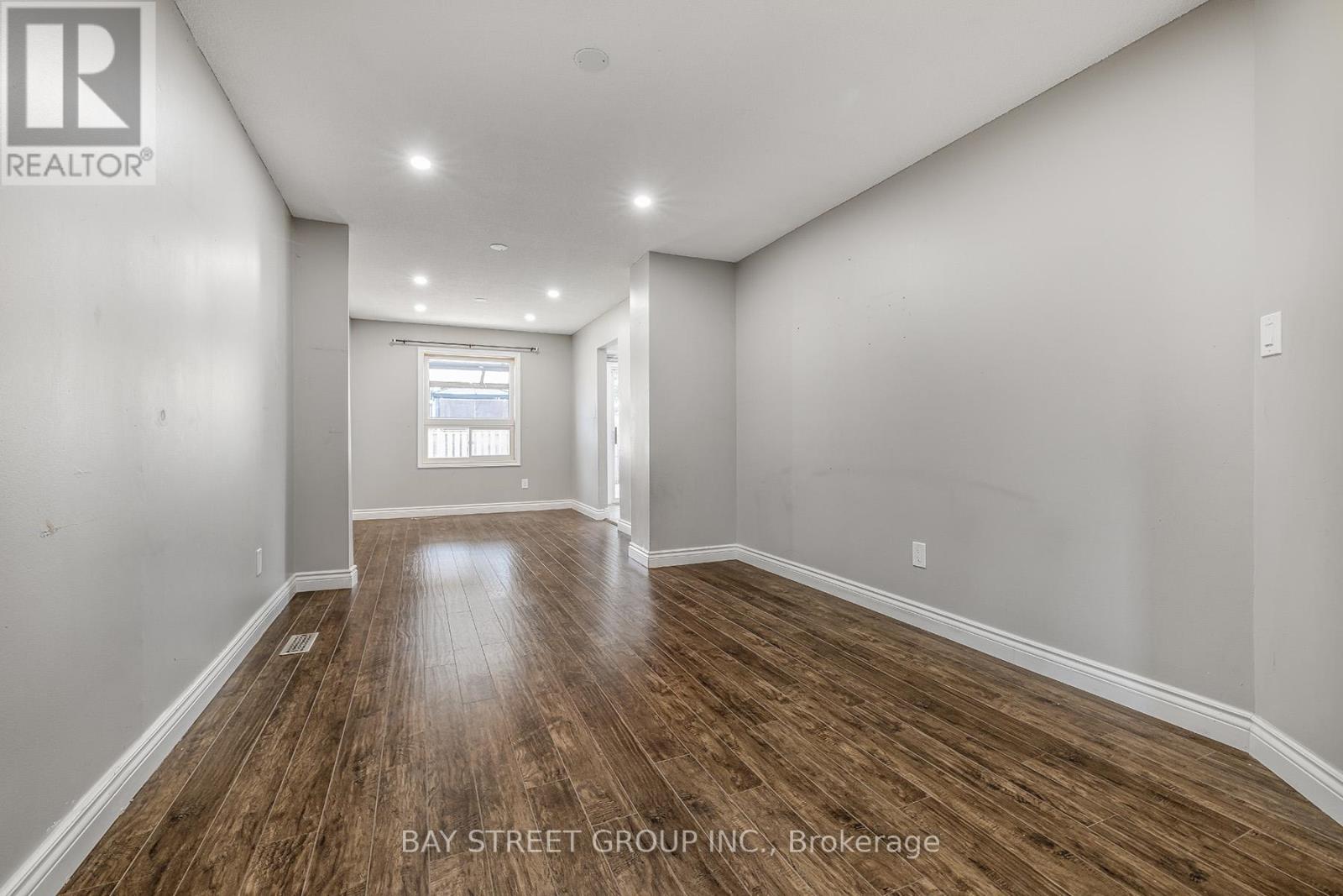 17 Carr Drive, Ajax, Ontario  L1T 3E2 - Photo 5 - E12515806