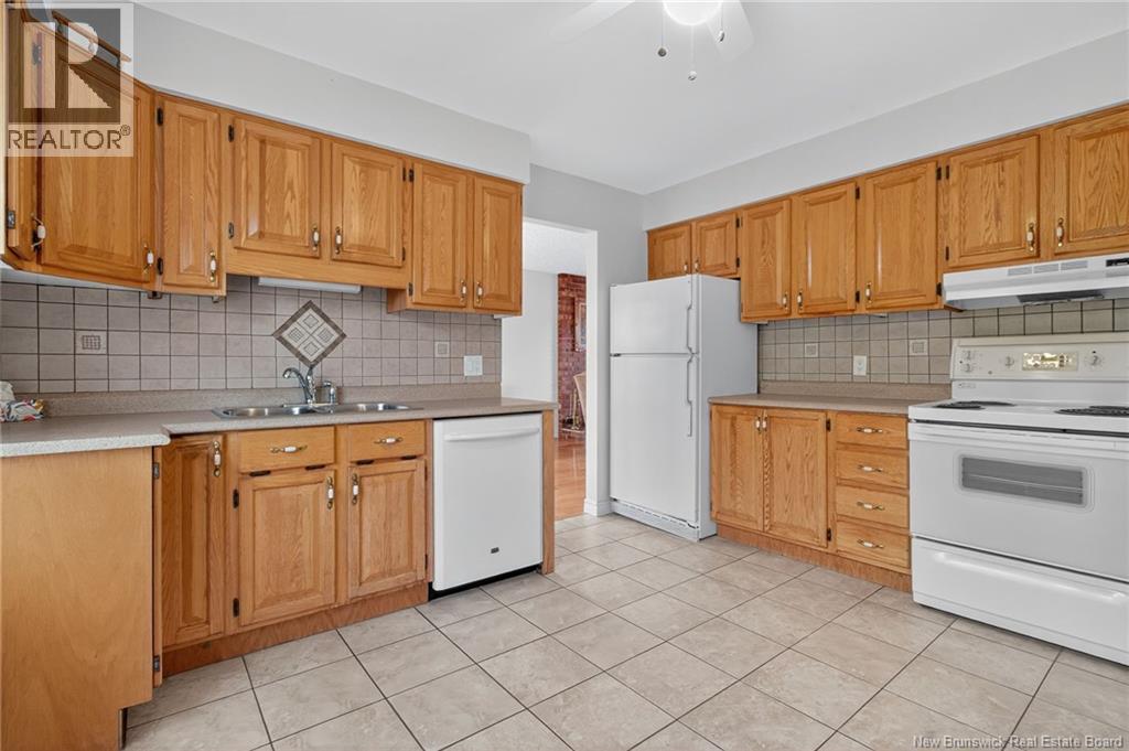18 Grindstone Drive, Riverview, New Brunswick  E1B 3N9 - Photo 13 - NB129203