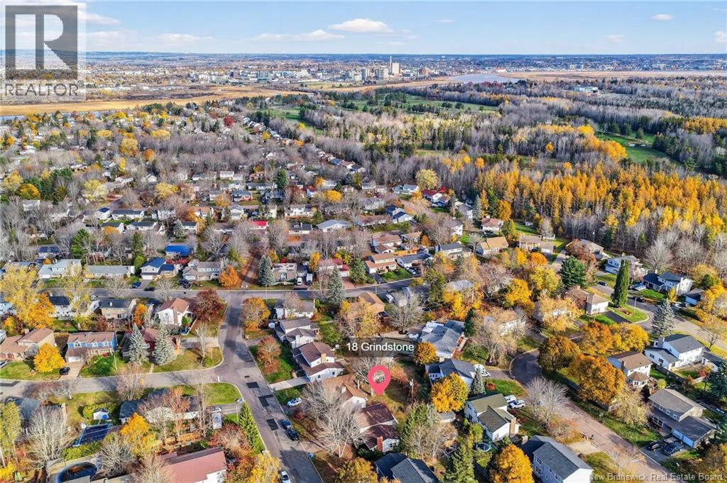 18 Grindstone Drive, Riverview, New Brunswick  E1B 3N9 - Photo 3 - NB129203