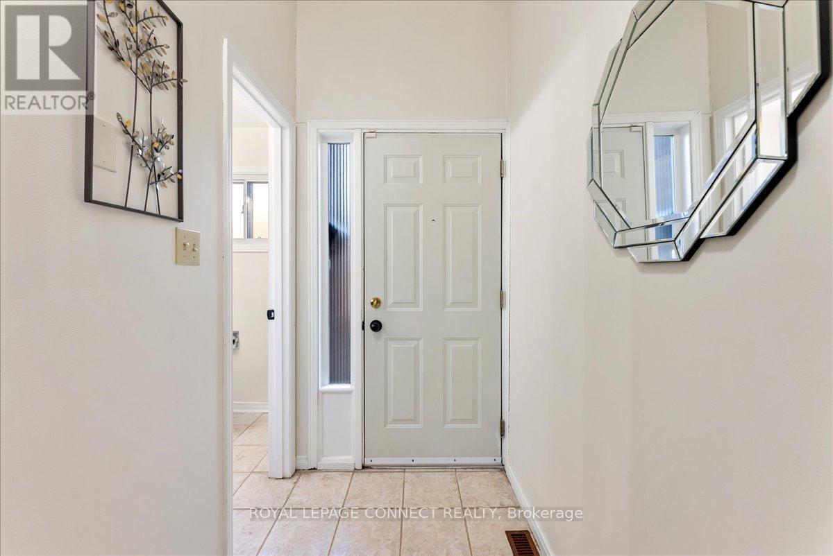 22 - 765 Oklahoma Drive, Pickering, Ontario L1W 3C9 - Photo 4 - E12515822