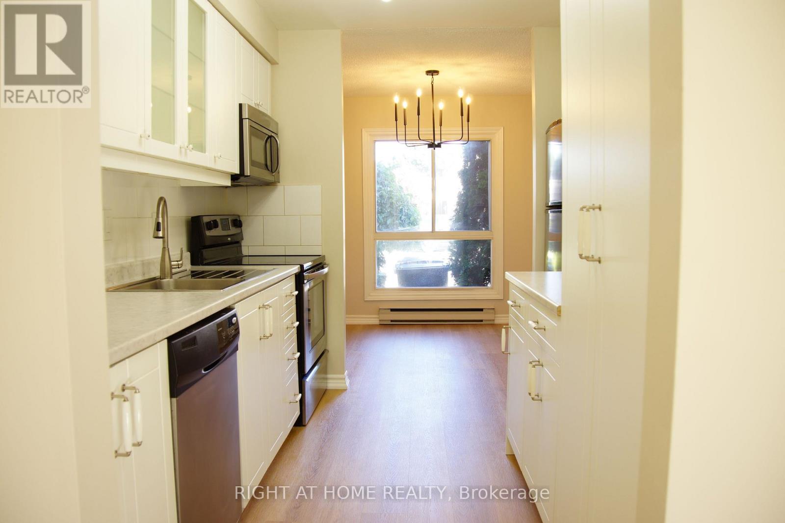 132 - 18 Elsa Vine Way, Toronto, Ontario  M2J 4H9 - Photo 5 - C12415453