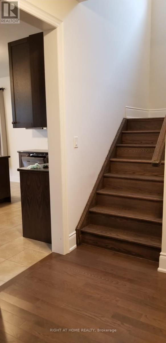 Upper - 30 Alistair Crescent, Vaughan, Ontario  L4K 4B4 - Photo 12 - N12515794