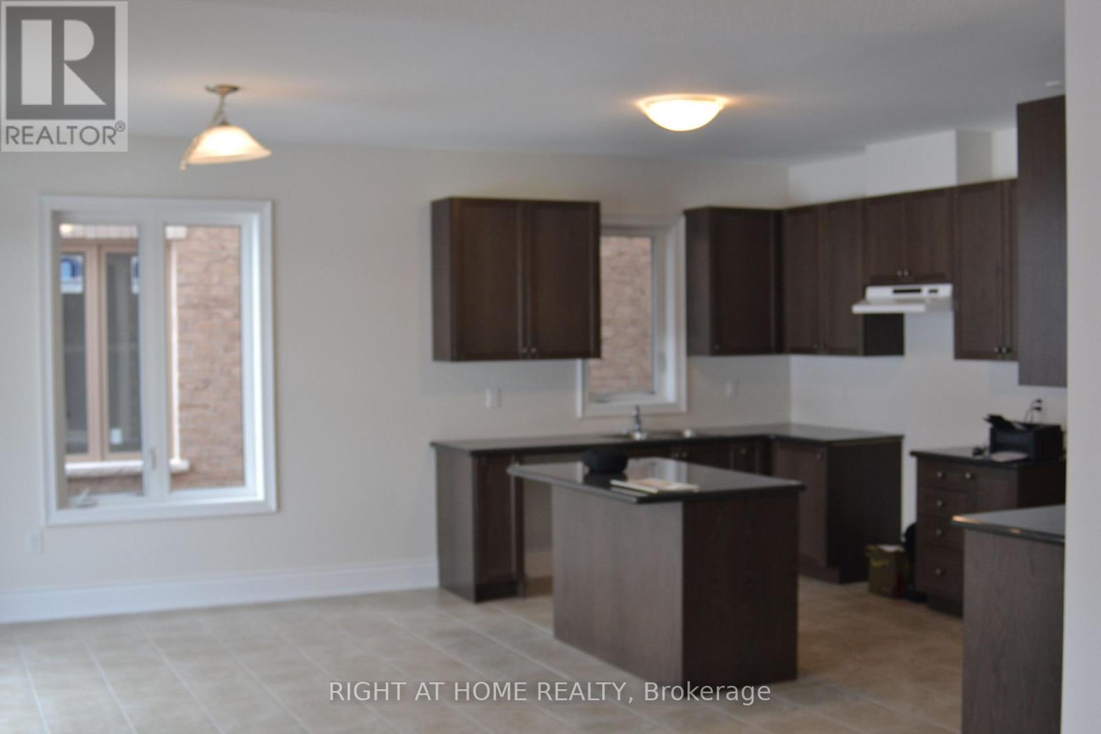 Upper - 30 Alistair Crescent, Vaughan, Ontario  L4K 4B4 - Photo 9 - N12515794