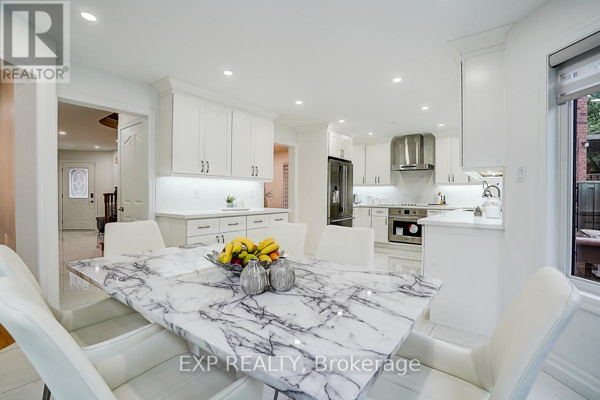 14 Prince Drive, Bradford West Gwillimbury (Bradford), Ontario  L3Z 3B7 - Photo 12 - N12515826