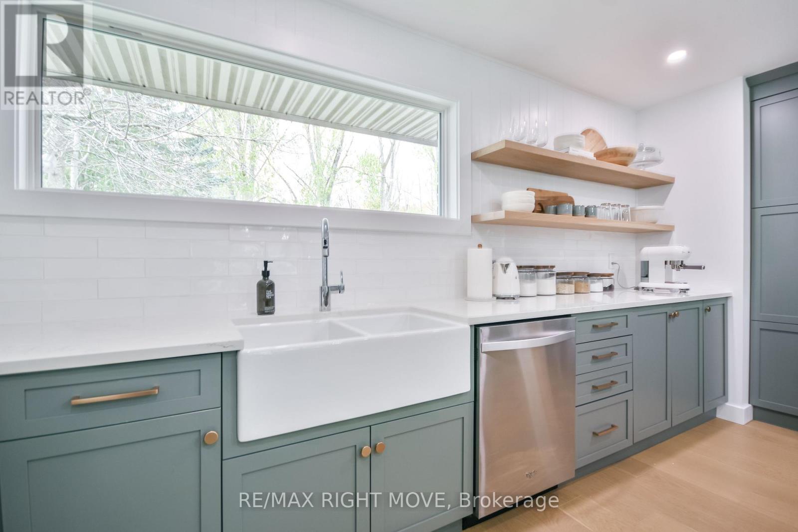 407 Bay Street, Orillia, Ontario  L3V 3X5 - Photo 10 - S12515842