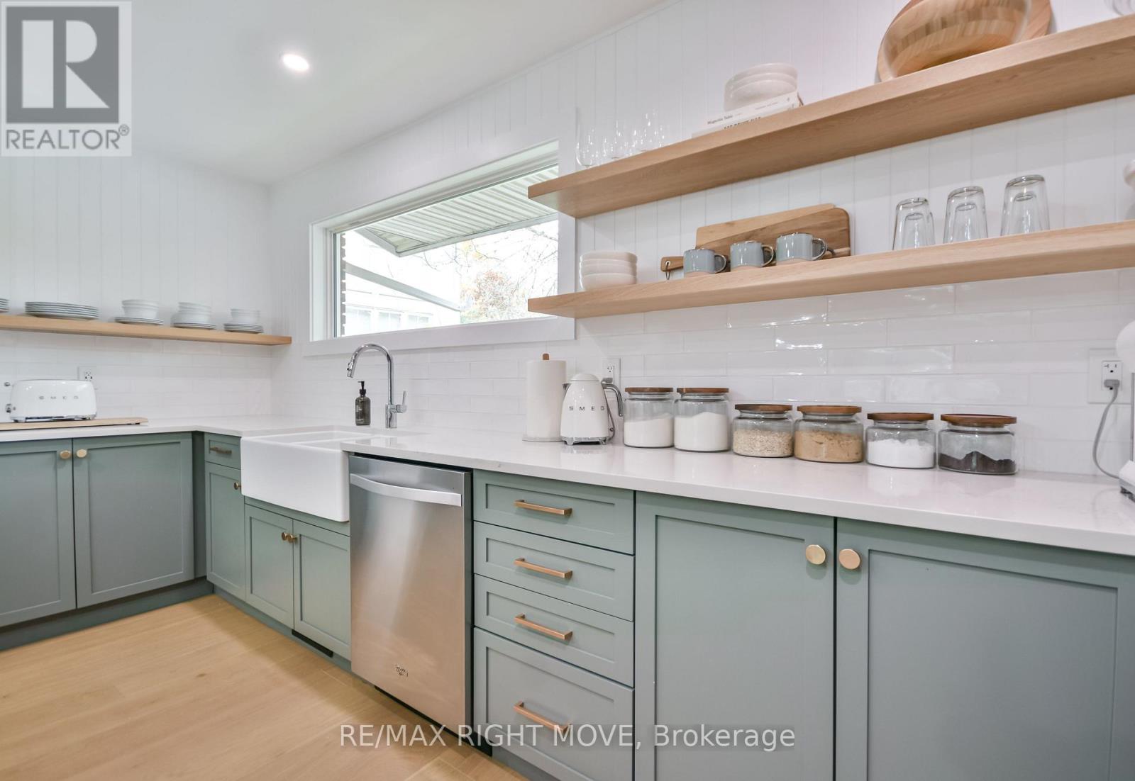 407 Bay Street, Orillia, Ontario  L3V 3X5 - Photo 12 - S12515842